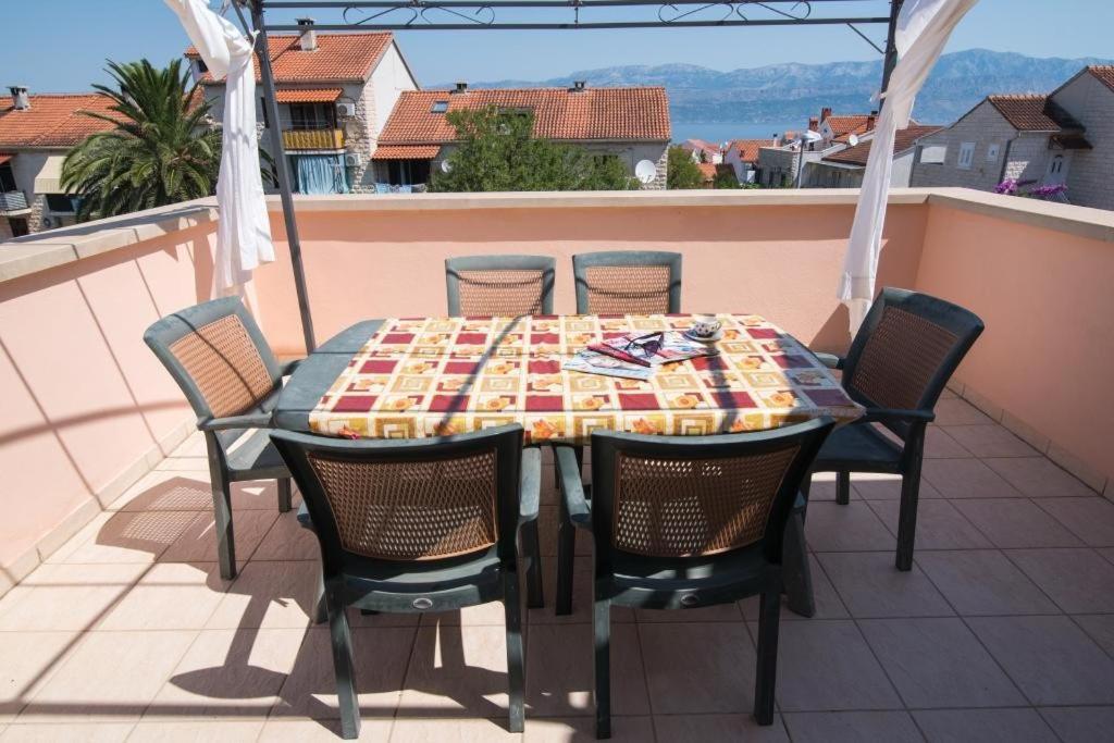 Apartments Batinic Supetar Exterior foto