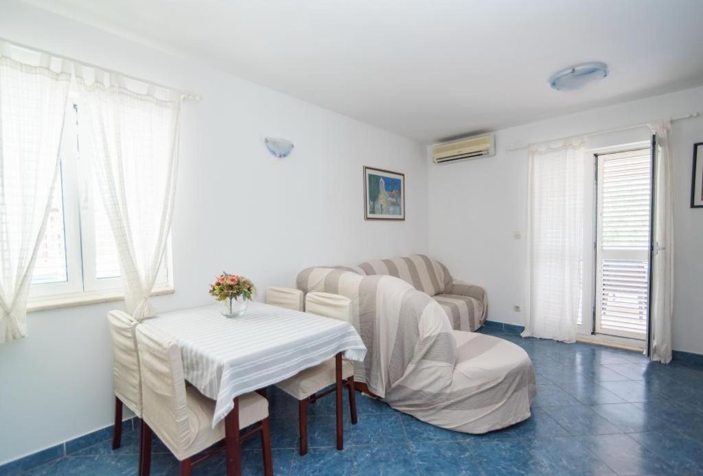 Apartments Batinic Supetar Exterior foto